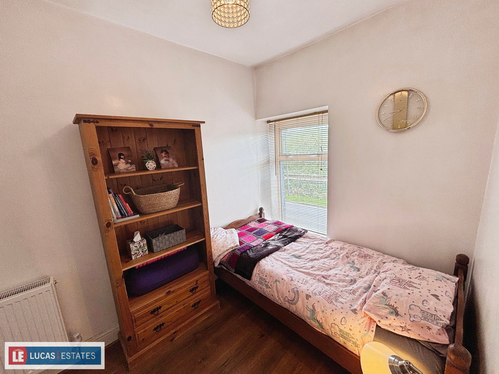 2 bed terraced house for sale in Brynavon Terrace, Hengoed  - Property Image 15