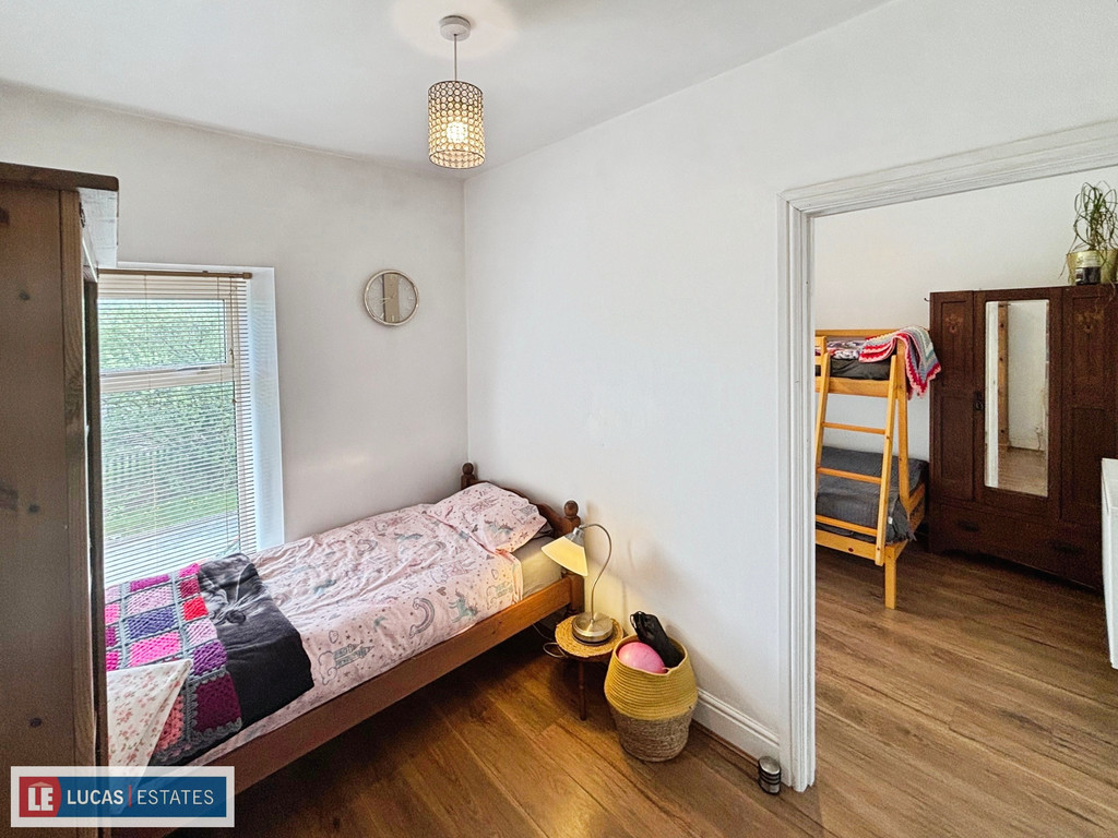 2 bed terraced house for sale in Brynavon Terrace, Hengoed  - Property Image 17