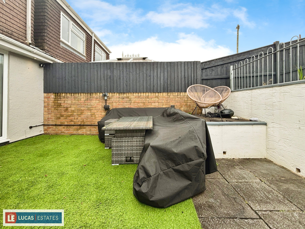 3 bed semi-detached bungalow for sale in Gelliron, Penpedairheol, Hengoed  - Property Image 24