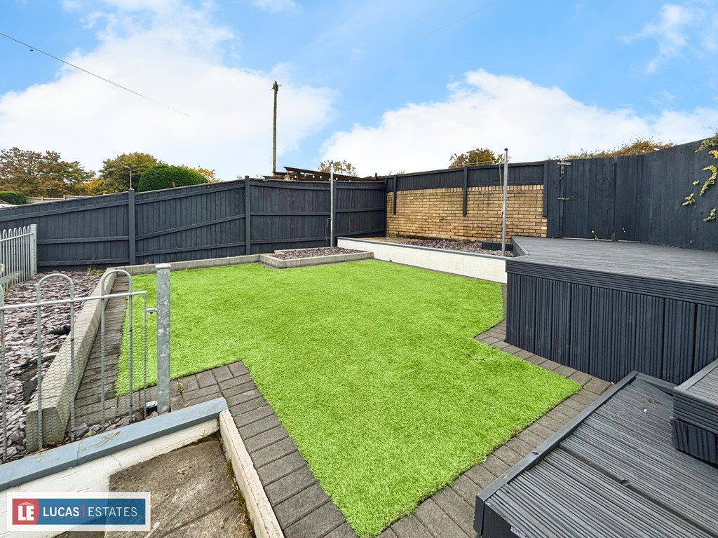 3 bed semi-detached bungalow for sale in Gelliron, Penpedairheol, Hengoed  - Property Image 28