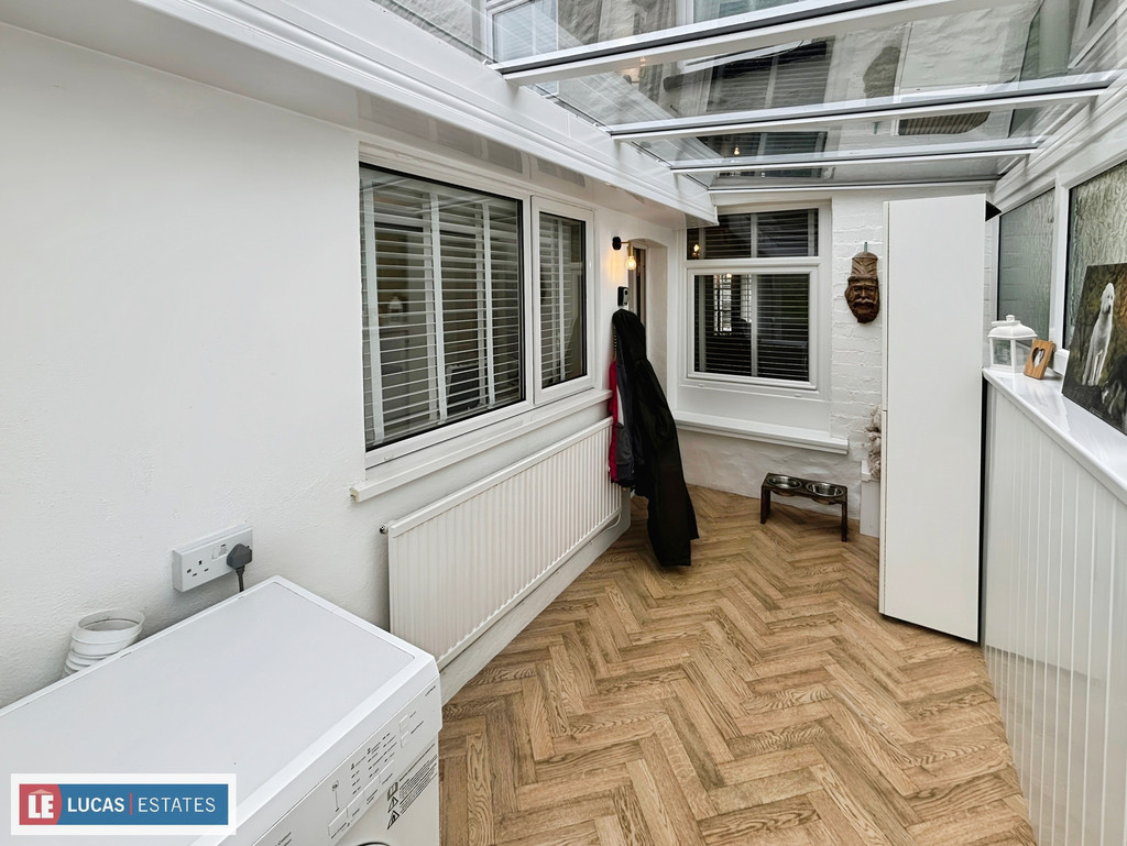 2 bed terraced house for sale in John Street, Bargoed  - Property Image 16