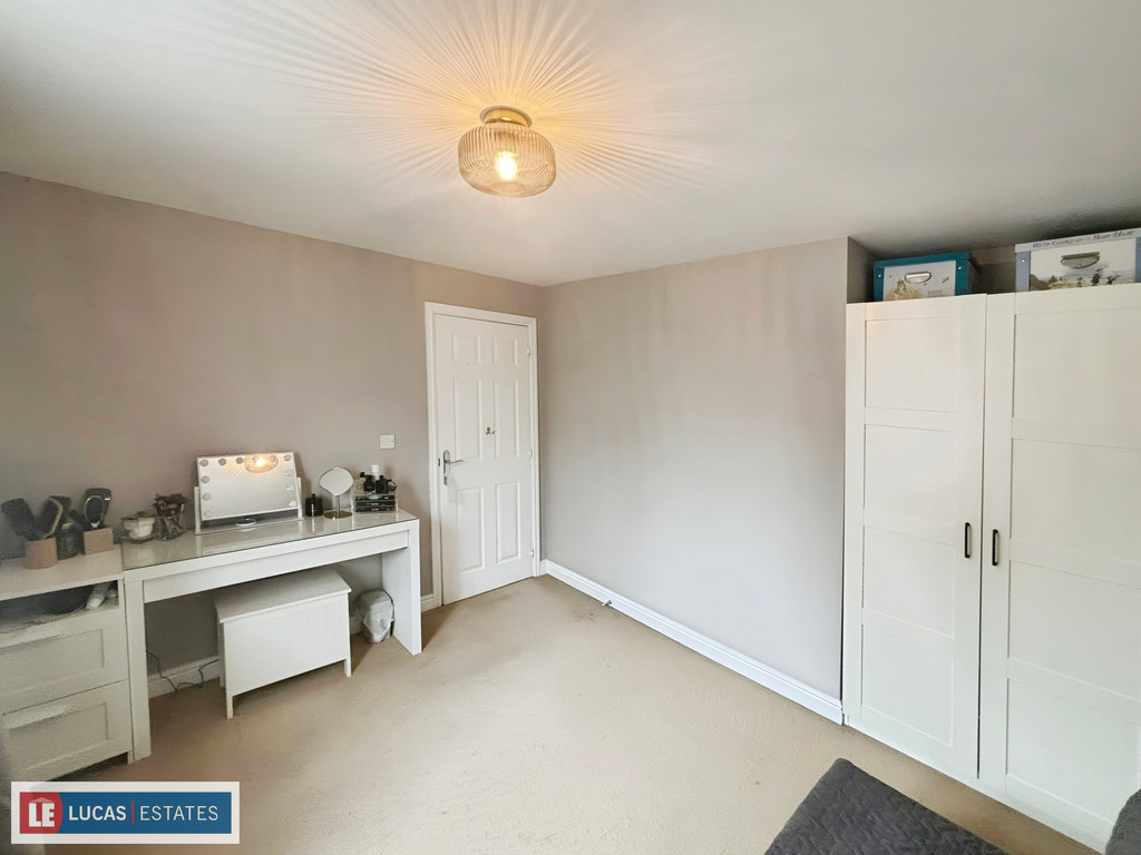 5 bed detached house for sale in Buzzard Way, Penallta, Hengoed  - Property Image 35