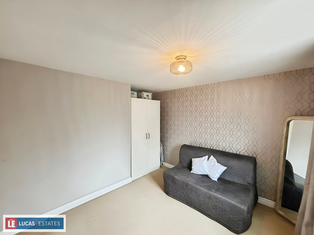 5 bed detached house for sale in Buzzard Way, Penallta, Hengoed  - Property Image 33