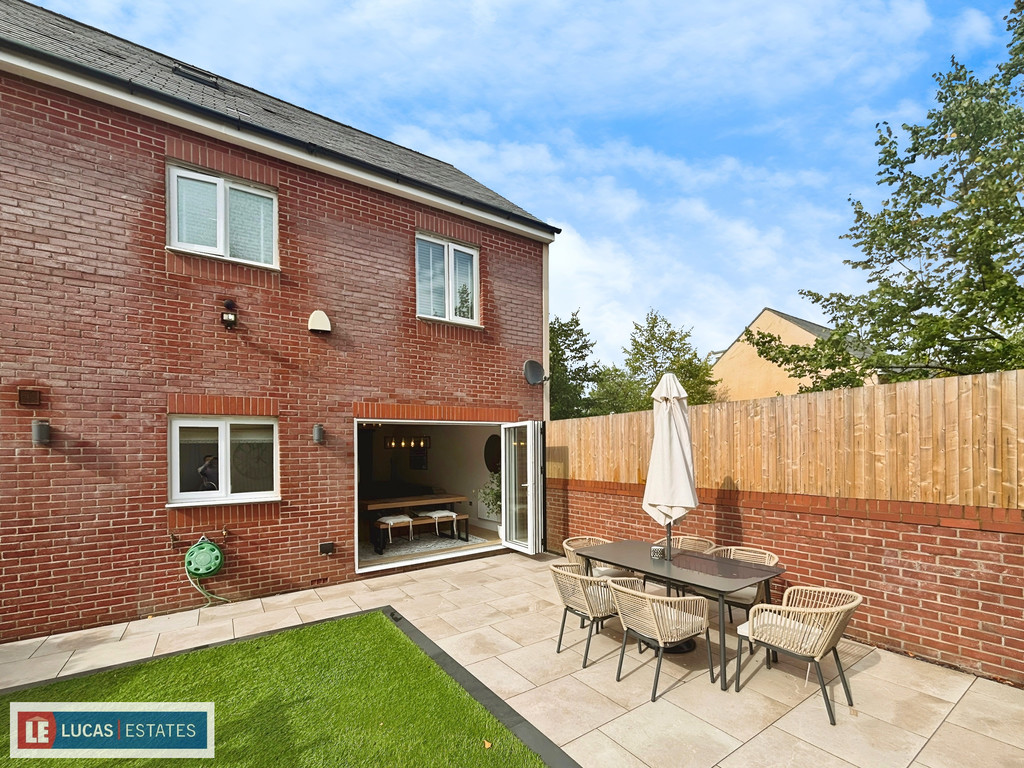 5 bed detached house for sale in Buzzard Way, Penallta, Hengoed  - Property Image 52