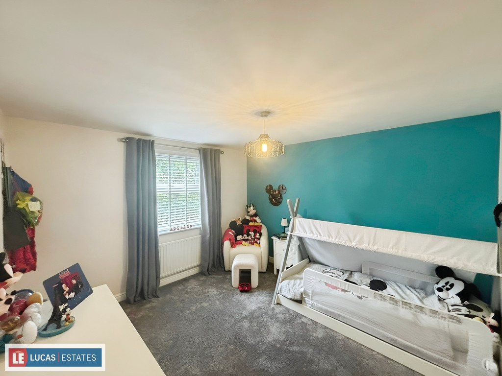 5 bed detached house for sale in Buzzard Way, Penallta, Hengoed  - Property Image 32