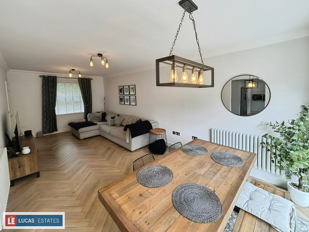 5 bed detached house for sale in Buzzard Way, Penallta, Hengoed  - Property Image 8