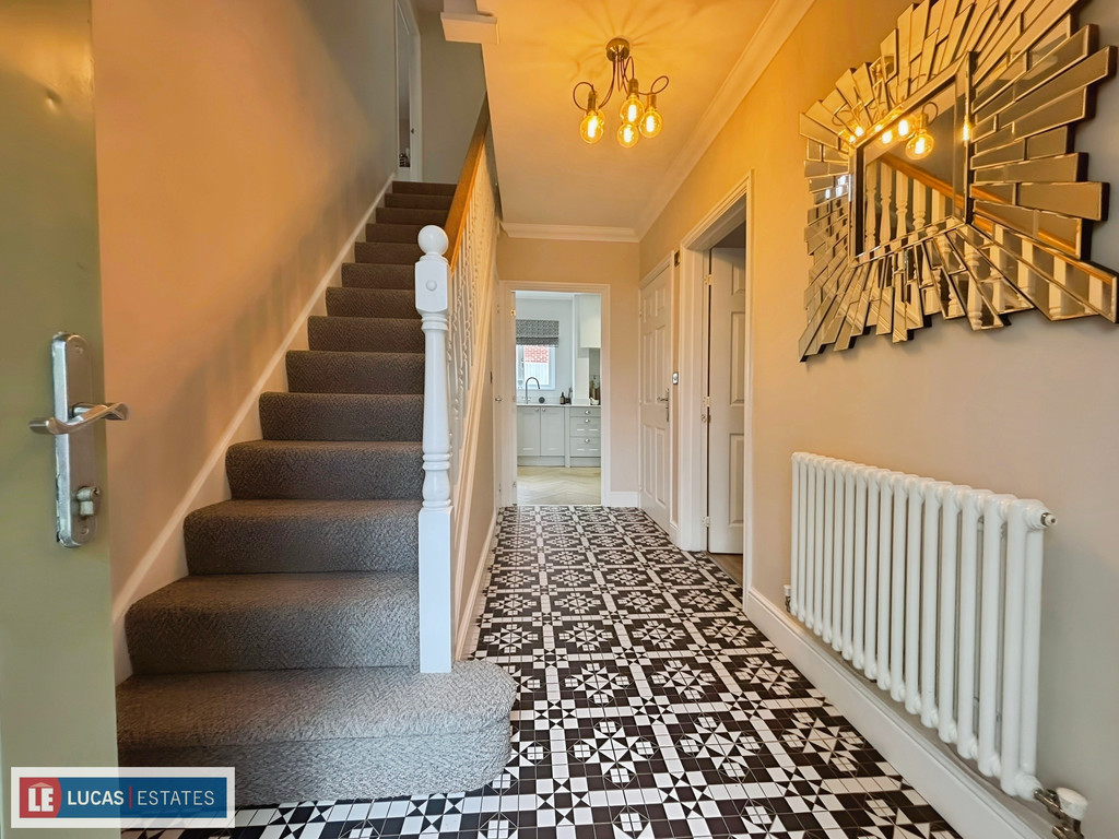 5 bed detached house for sale in Buzzard Way, Penallta, Hengoed  - Property Image 5