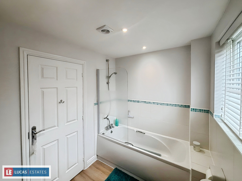 5 bed detached house for sale in Buzzard Way, Penallta, Hengoed  - Property Image 37