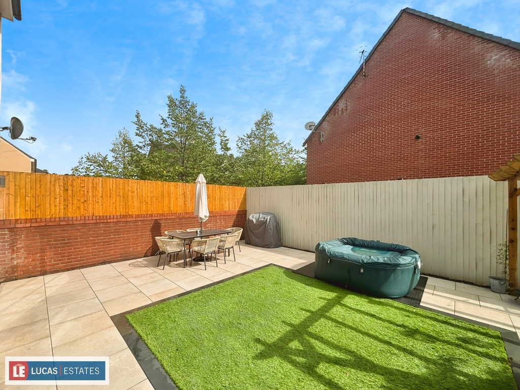 5 bed detached house for sale in Buzzard Way, Penallta, Hengoed  - Property Image 48