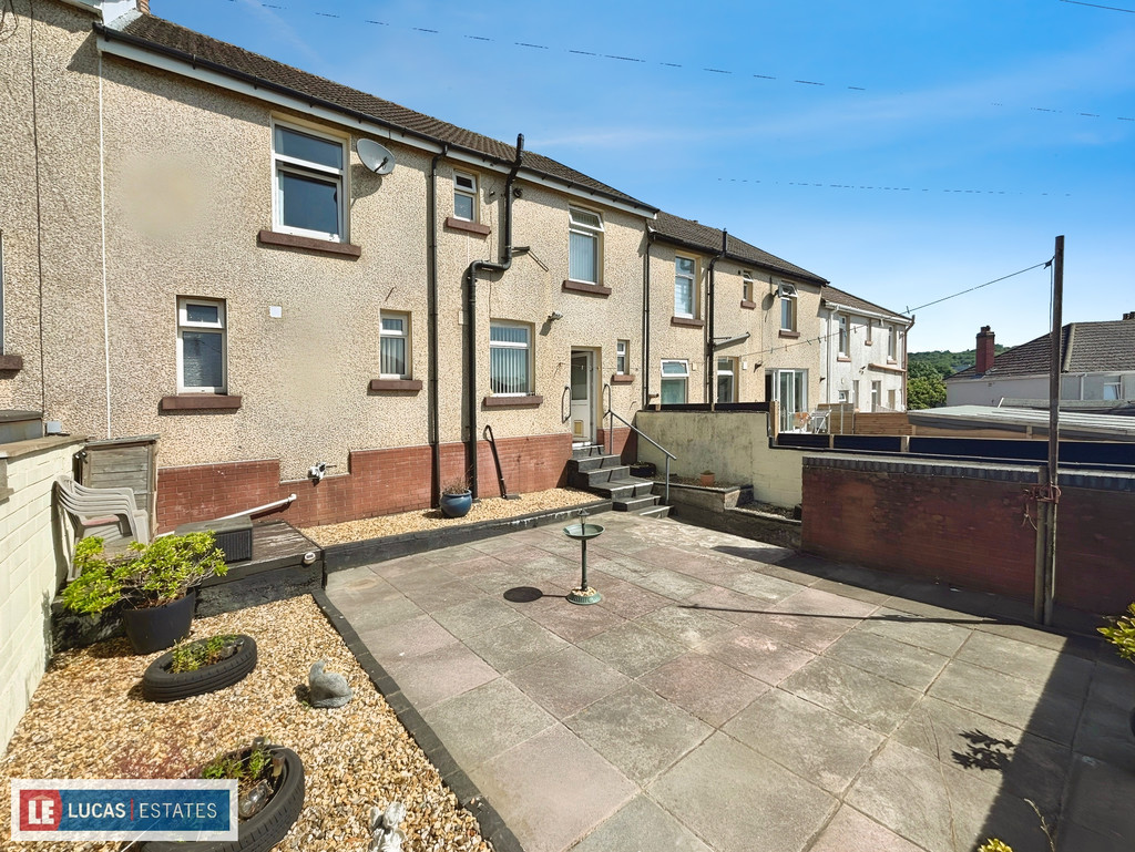 4 bed terraced house for sale in Horner Street, Tir-y-berth, Hengoed  - Property Image 28