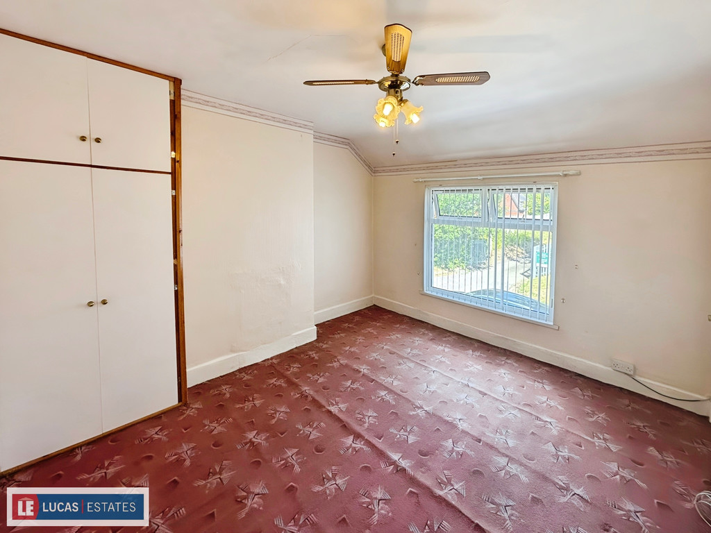 4 bed terraced house for sale in Horner Street, Tir-y-berth, Hengoed  - Property Image 14