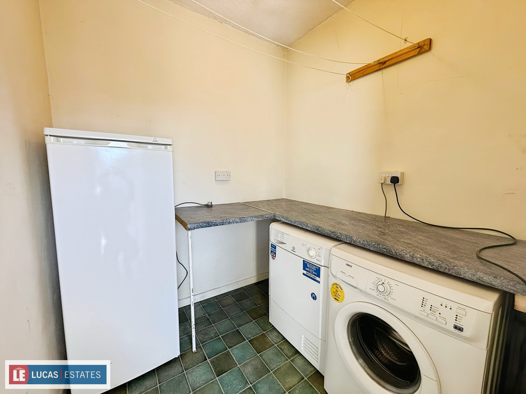 4 bed terraced house for sale in Horner Street, Tir-y-berth, Hengoed  - Property Image 5