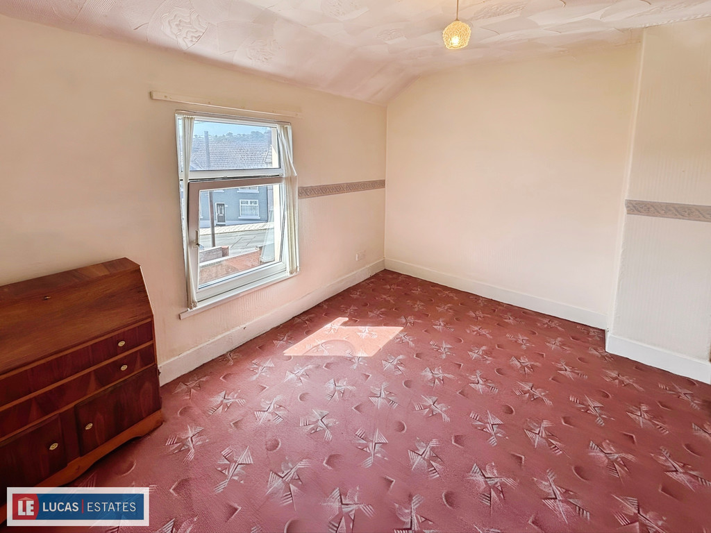 4 bed terraced house for sale in Horner Street, Tir-y-berth, Hengoed  - Property Image 17