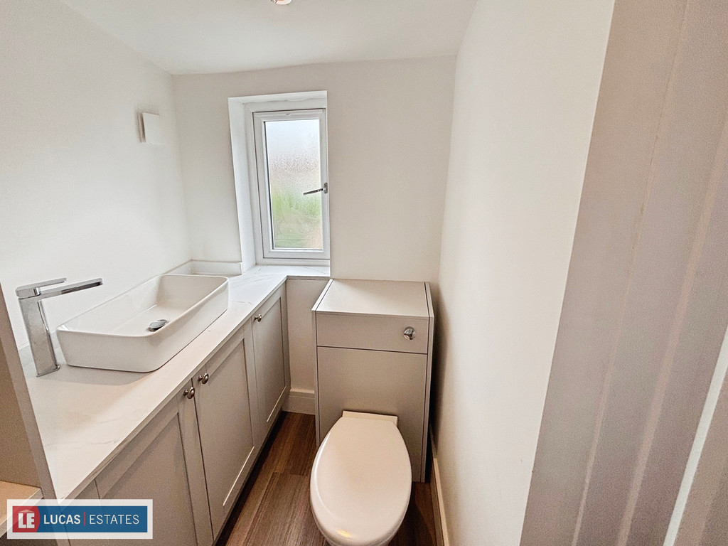 3 bed terraced house for sale in West Street, Bargoed  - Property Image 9