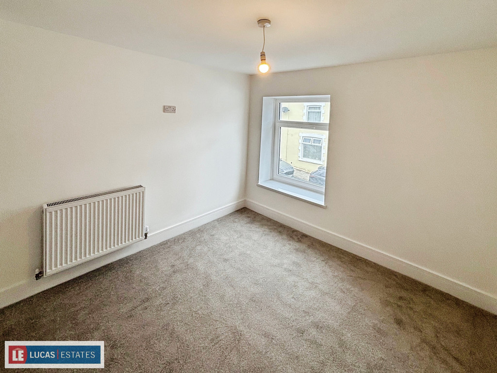 3 bed terraced house for sale in West Street, Bargoed  - Property Image 12