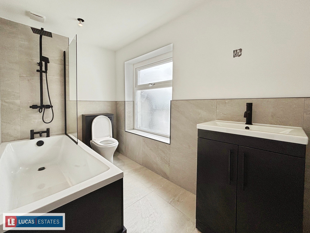3 bed terraced house for sale in West Street, Bargoed  - Property Image 14