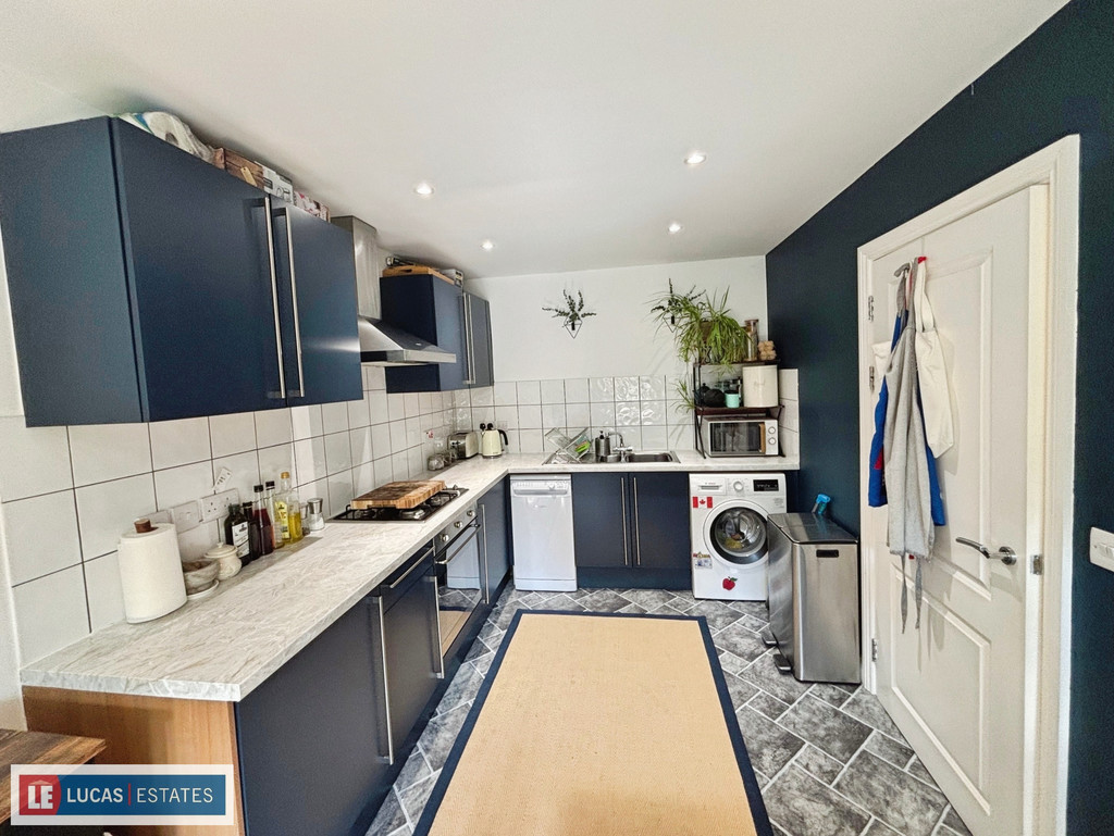 2 bed ground floor maisonette for sale in Winding Wheel Lane, Penallta, CF82  - Property Image 9