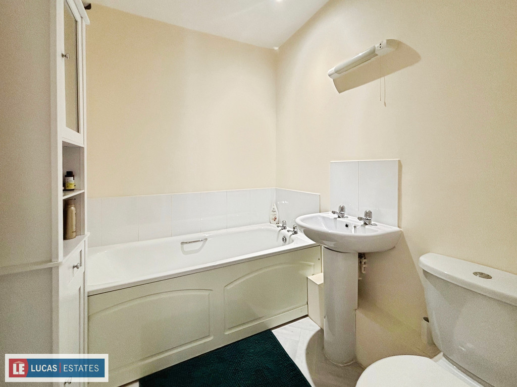 2 bed ground floor maisonette for sale in Winding Wheel Lane, Penallta, CF82  - Property Image 18