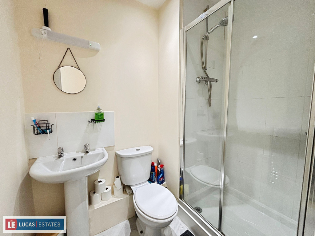 2 bed ground floor maisonette for sale in Winding Wheel Lane, Penallta, CF82  - Property Image 15