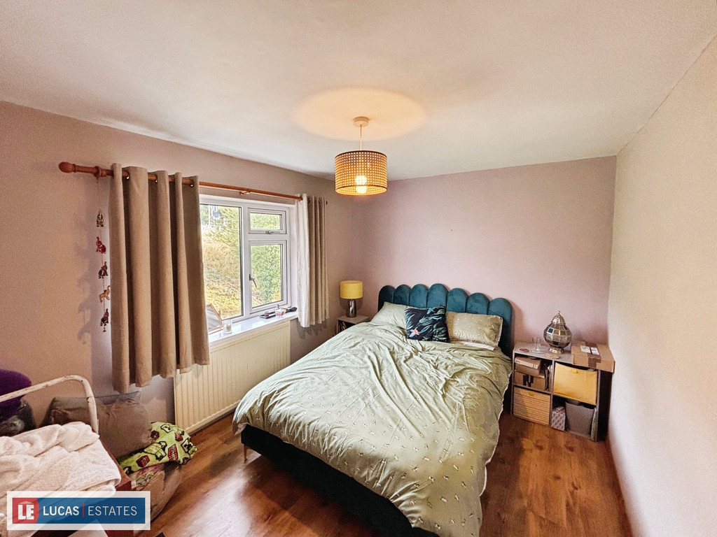3 bed semi-detached house for sale in Heol Derw, Hengoed  - Property Image 15