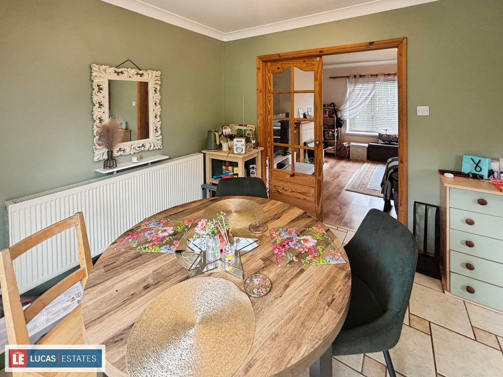 3 bed semi-detached house for sale in Heol Derw, Hengoed  - Property Image 10