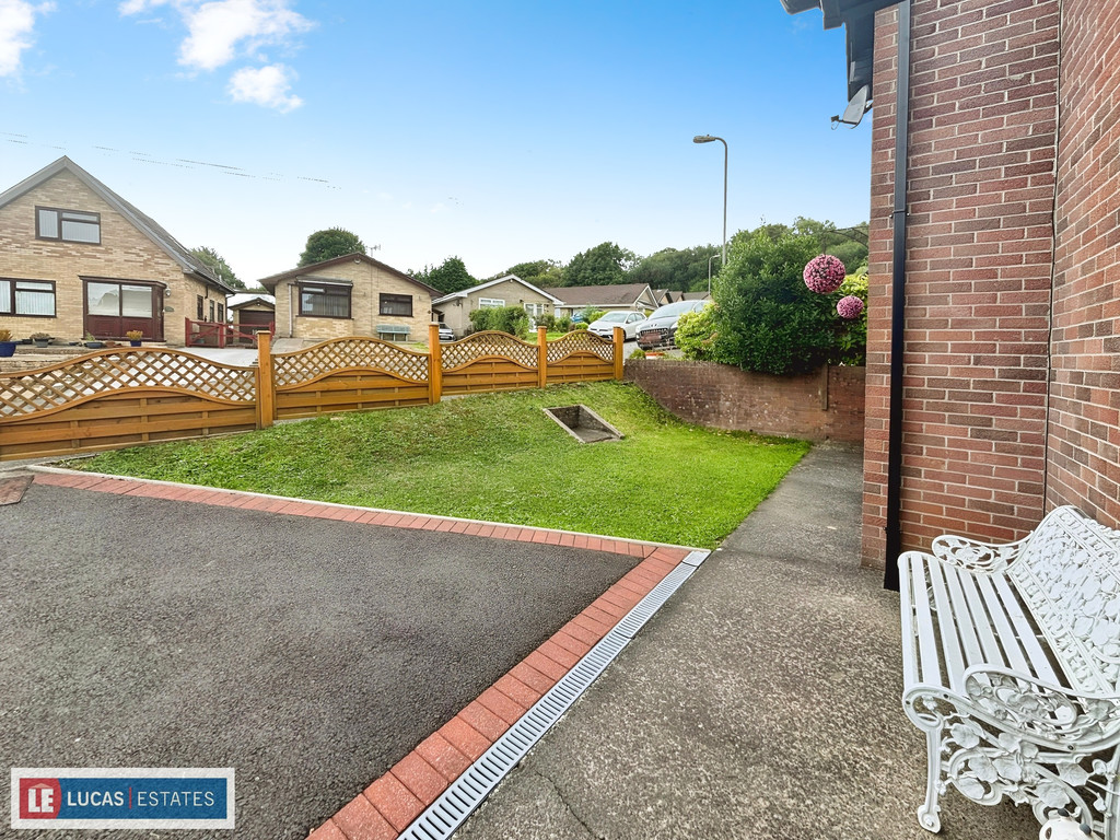4 bed detached house for sale in Denleigh Close, Bargoed  - Property Image 26