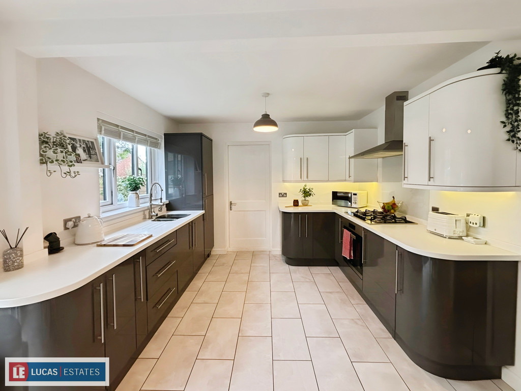 4 bed detached house for sale in Denleigh Close, Bargoed  - Property Image 2