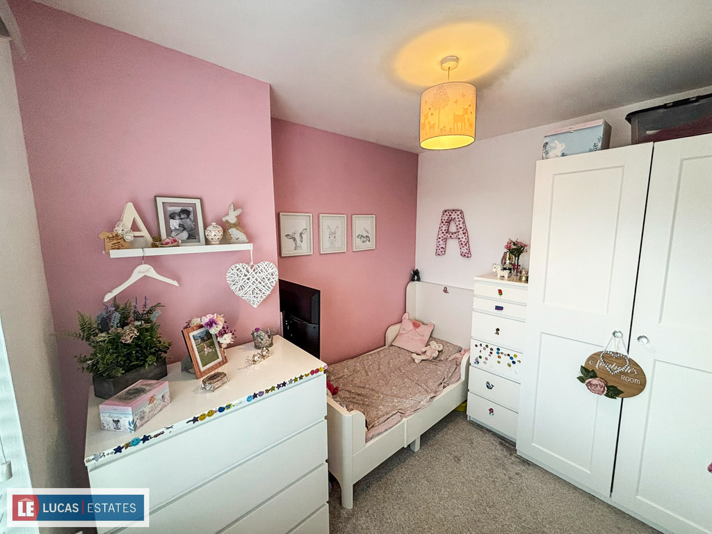 4 bed detached house for sale in Denleigh Close, Bargoed  - Property Image 21