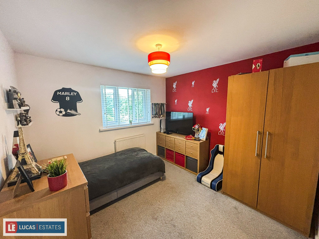 4 bed detached house for sale in Denleigh Close, Bargoed  - Property Image 19
