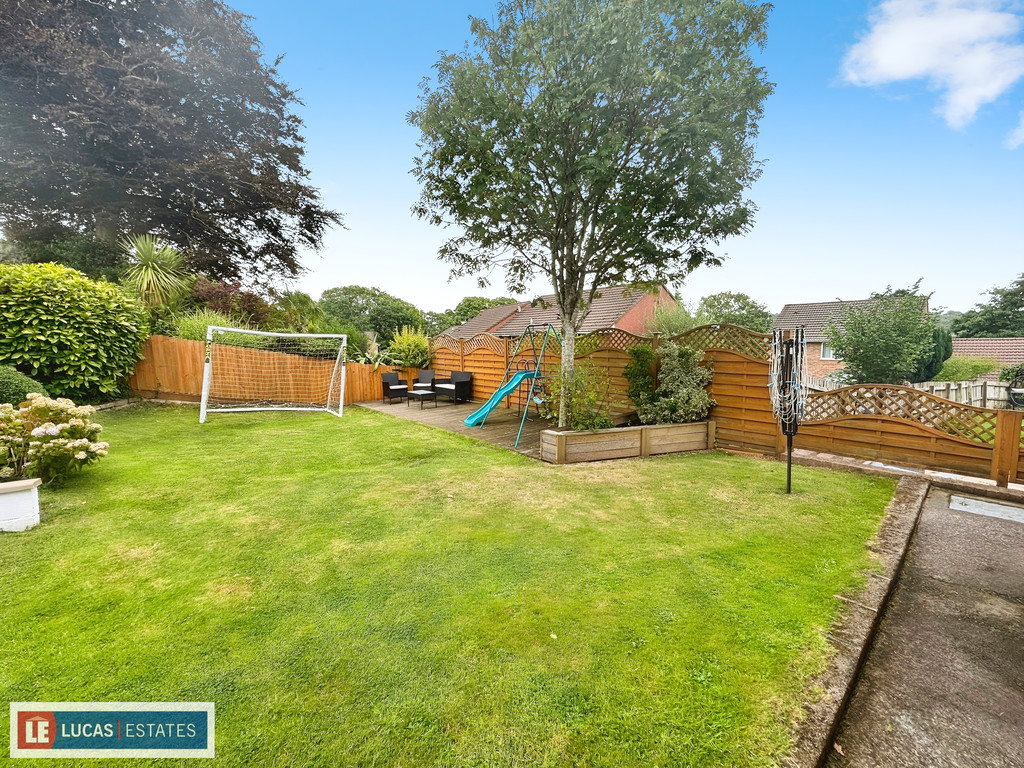 4 bed detached house for sale in Denleigh Close, Bargoed  - Property Image 31