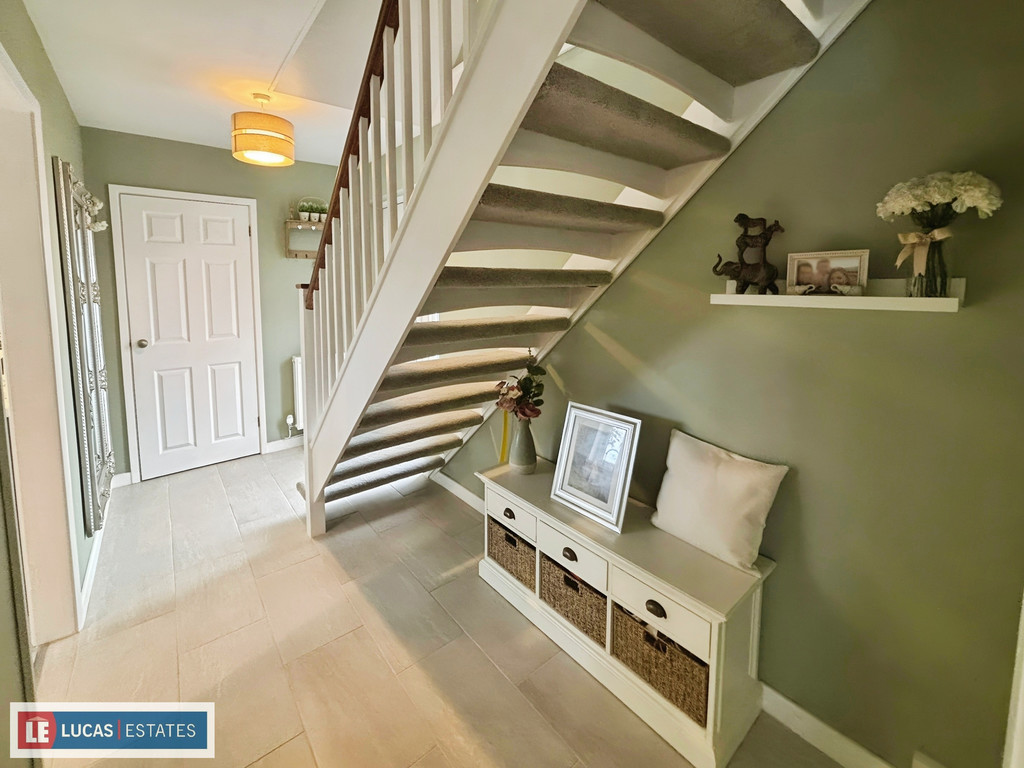 4 bed detached house for sale in Denleigh Close, Bargoed  - Property Image 14