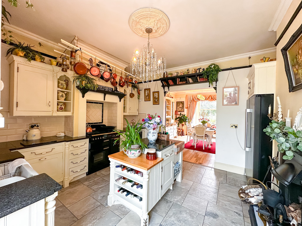 8 bed detached house for sale in Britania Villas, Blackwood  - Property Image 4