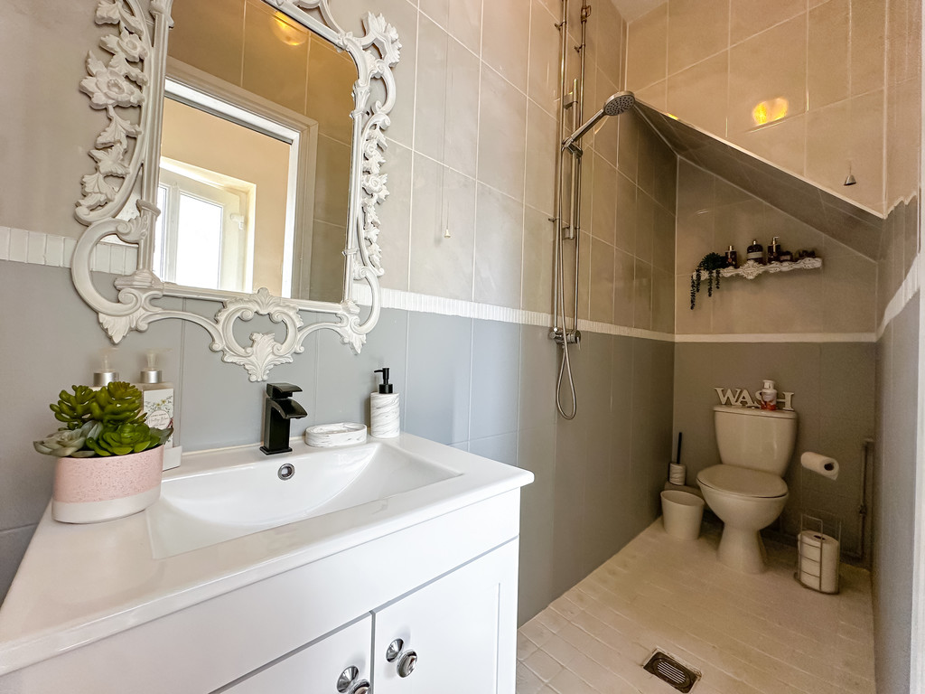 8 bed detached house for sale in Britania Villas, Blackwood  - Property Image 27