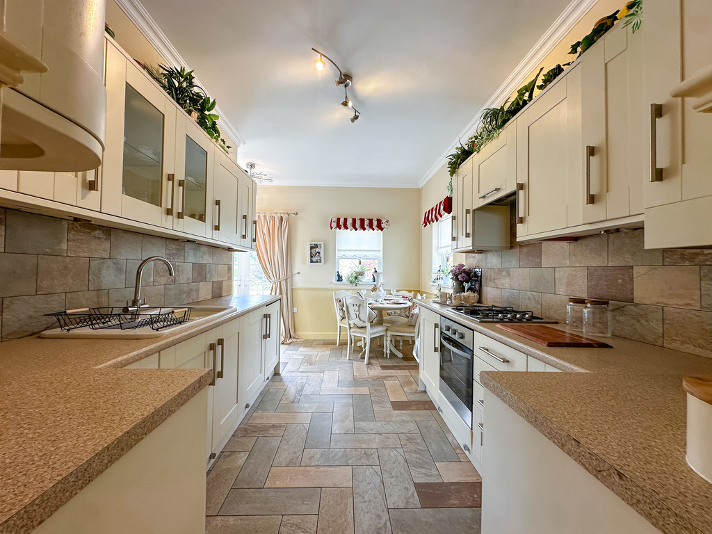8 bed detached house for sale in Britania Villas, Blackwood  - Property Image 23