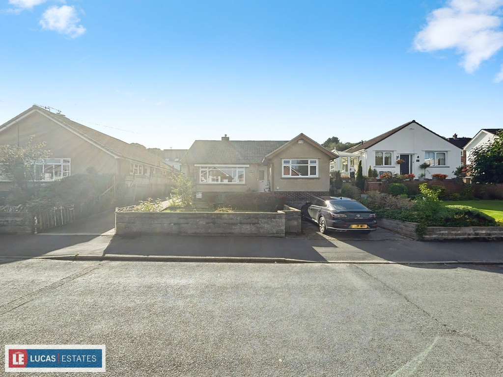 2 bed detached bungalow for sale in Troedyrhiw, Ystrad Mynach, Hengoed  - Property Image 22