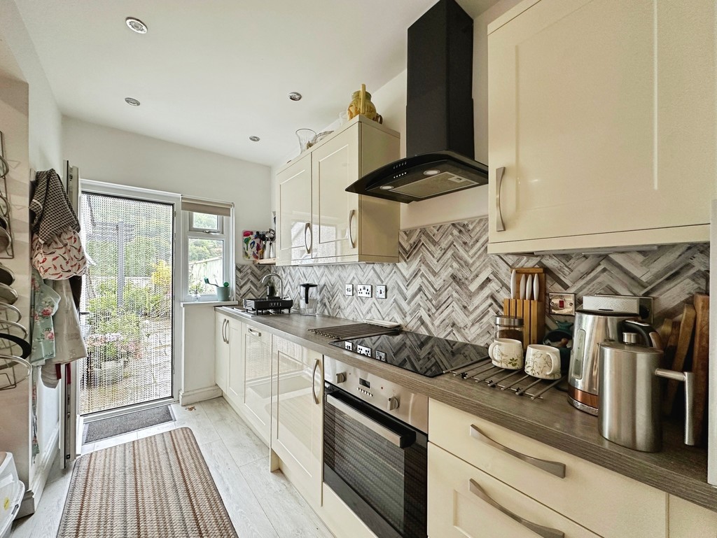 2 bed terraced house for sale in Church Terrace, New Tredegar - Property Image 7