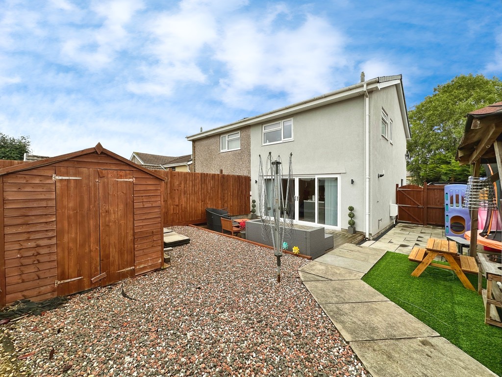 3 bed semi-detached house for sale in Telford Close, Penpedairheol, Hengoed - Property Image 13