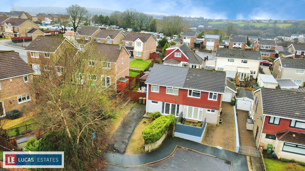 3 bed semi-detached house for sale in Telford Close, Penpedairheol, Hengoed - Property Image 1