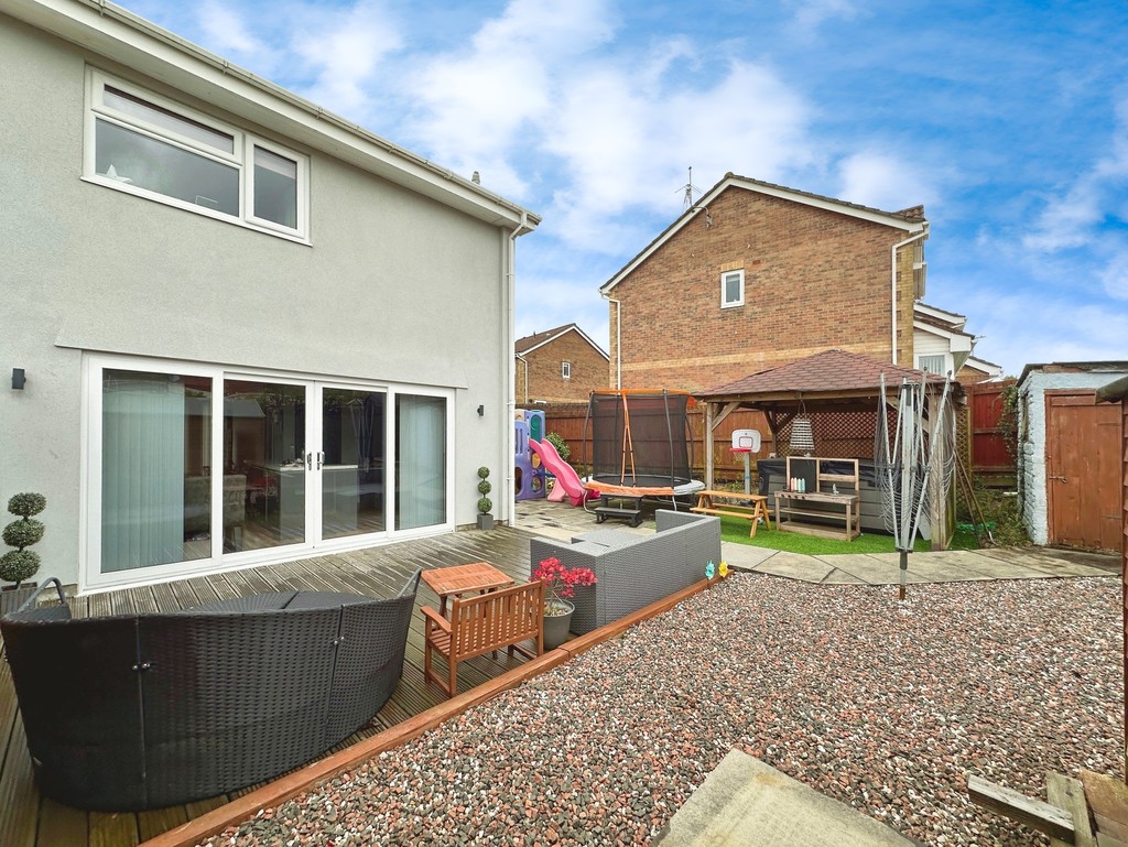 3 bed semi-detached house for sale in Telford Close, Penpedairheol, Hengoed - Property Image 12