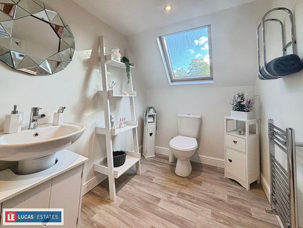 3 bed detached bungalow for sale in Heol Fargoed, Bargoed  - Property Image 31