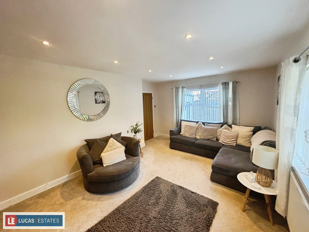 3 bed detached bungalow for sale in Heol Fargoed, Bargoed  - Property Image 9