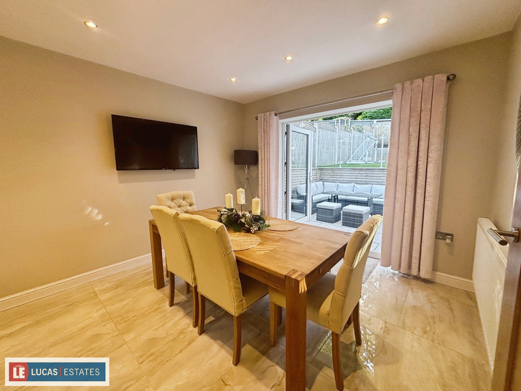 3 bed detached bungalow for sale in Heol Fargoed, Bargoed  - Property Image 16