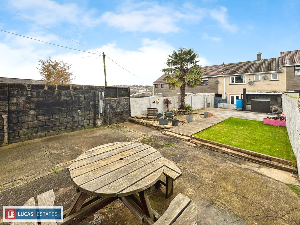 3 bed terraced house for sale in Ty Llwyd Walk, Aberbargoed  - Property Image 26