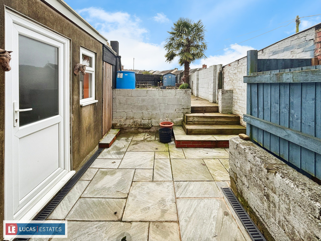 3 bed terraced house for sale in Ty Llwyd Walk, Aberbargoed  - Property Image 20