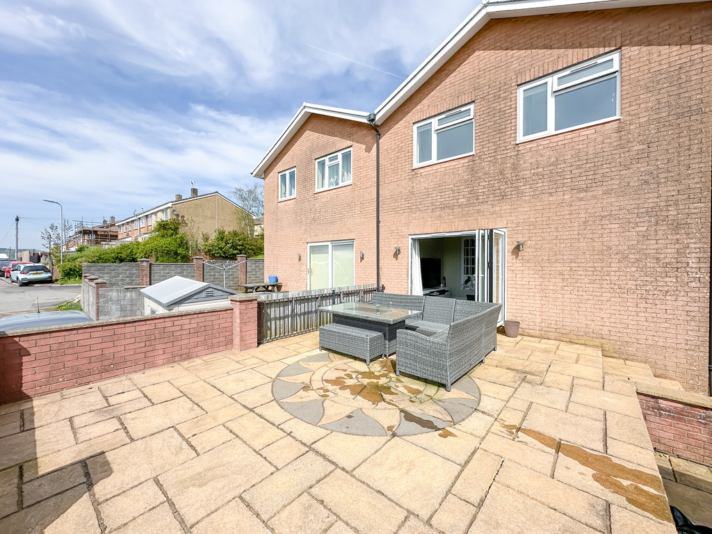 3 bed semi-detached house for sale in Edward Street, Fairview  - Property Image 16