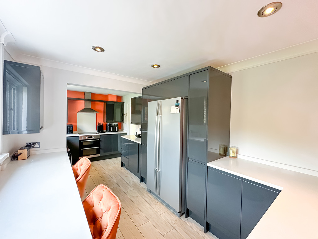3 bed semi-detached house for sale in Edward Street, Fairview  - Property Image 4