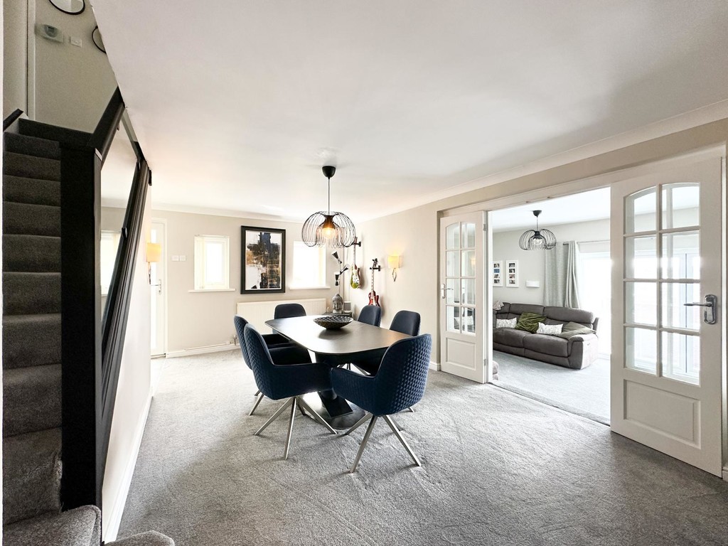 3 bed semi-detached house for sale in Edward Street, Fairview  - Property Image 6