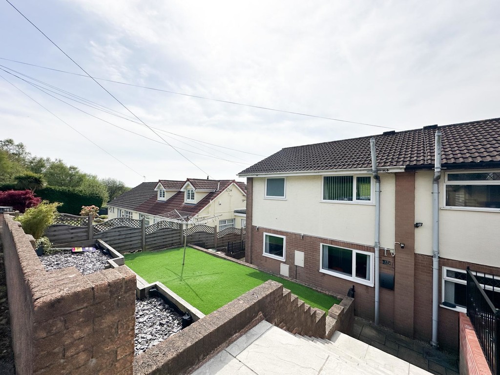 3 bed semi-detached house for sale in Edward Street, Fairview  - Property Image 17