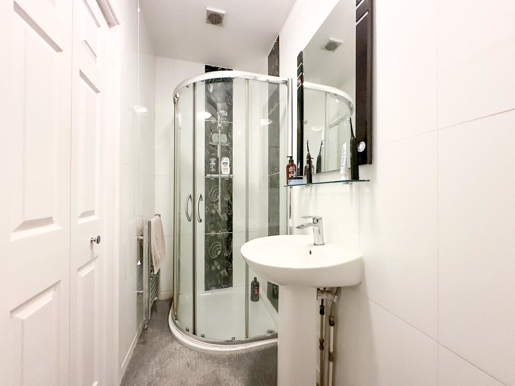 3 bed semi-detached house for sale in Edward Street, Fairview  - Property Image 11