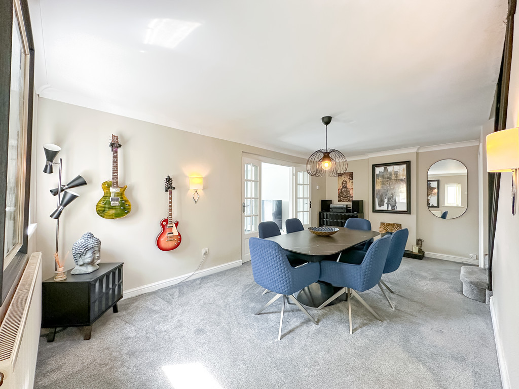 3 bed semi-detached house for sale in Edward Street, Fairview  - Property Image 5